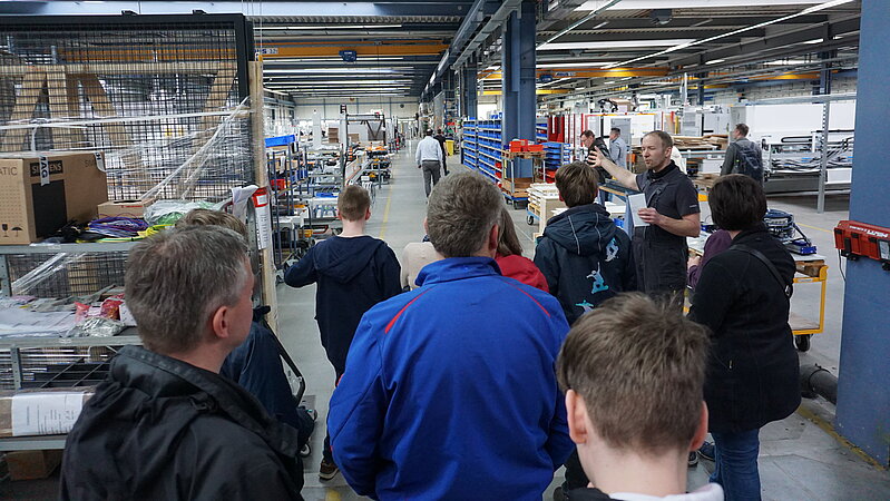 Bei HOMAG Automation GmbH aus Lichtenberg gab es nach der Eröffnungsveranstaltung eine Führung durch das Werk